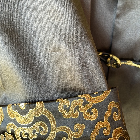 Traditional Asian Jacket - Picture 6 of 12